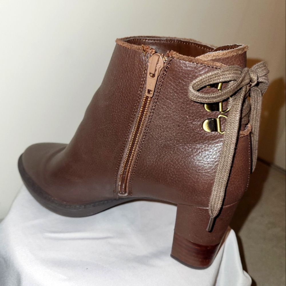 Aerosoles Dark Brown Leather Booties, 8.5 M